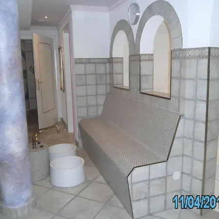 Gastehaus Rieser ゲストハウス リート・イム・ツィラータール