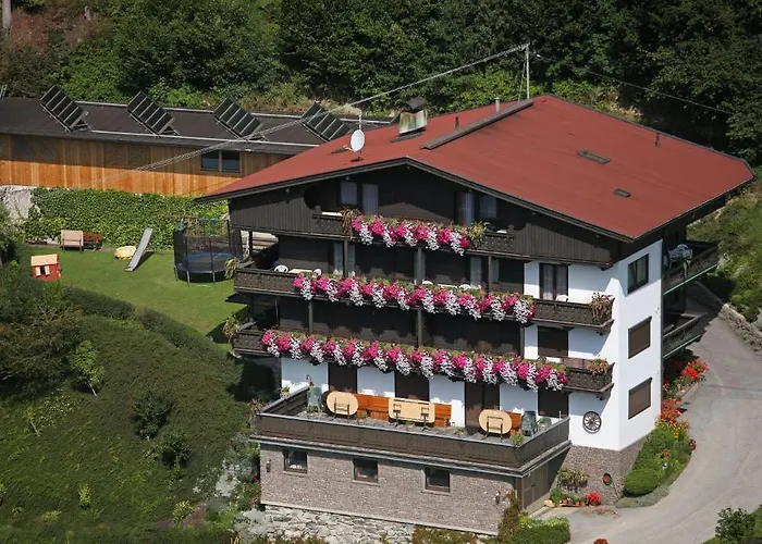 Gastehaus Rieser Penzion Ried im Zillertal