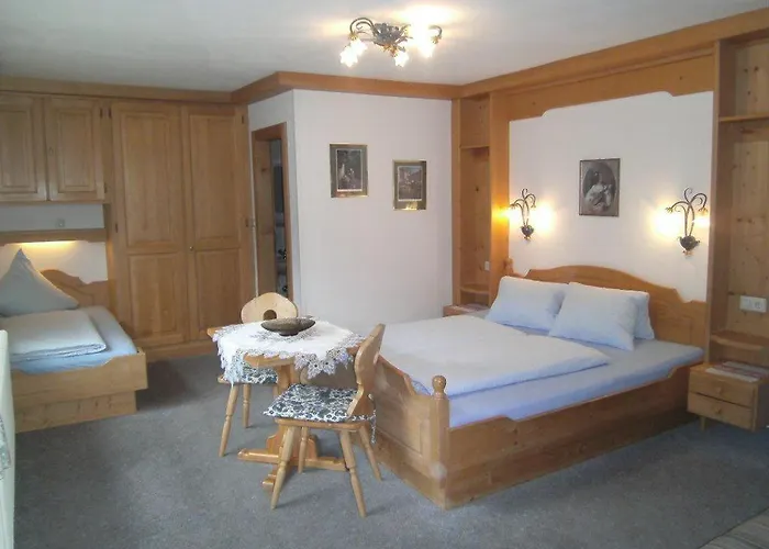 Gastehaus Rieser Penzion Ried im Zillertal